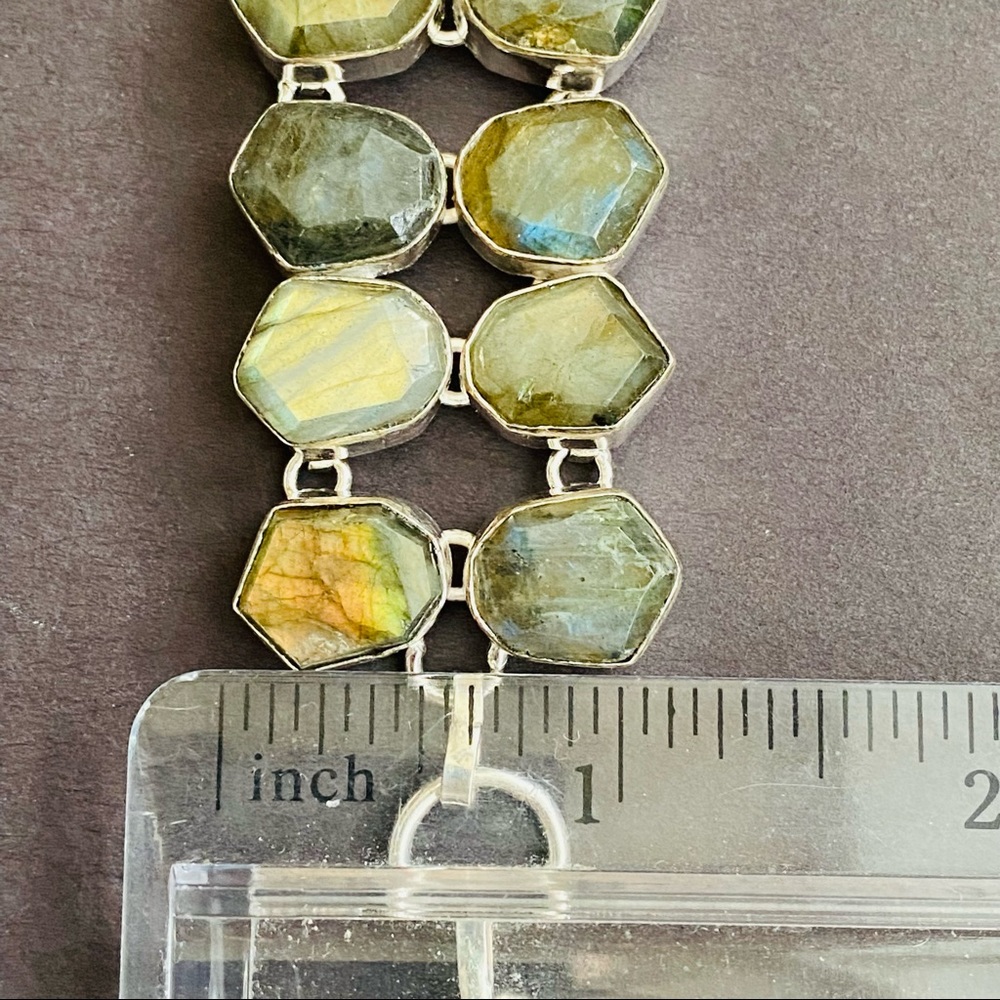 Labradorite Bracelet - Picture 7 of 7